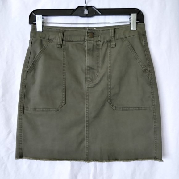 NWOT UNIVERSAL THREAD MINI  SZ 2/26 - Picture 1 of 5